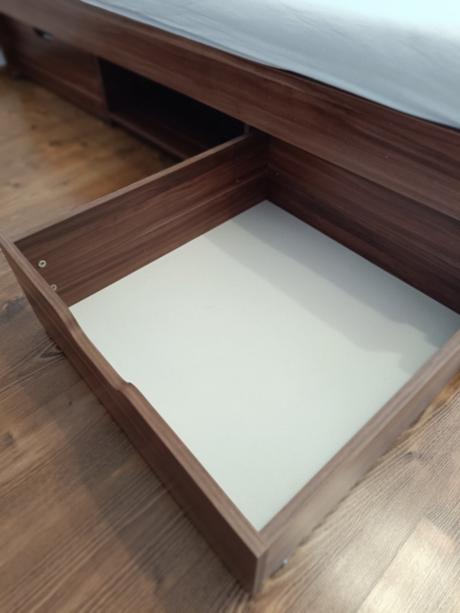 Posteľ, šírka (cm): 95,dĺžka (cm): 200