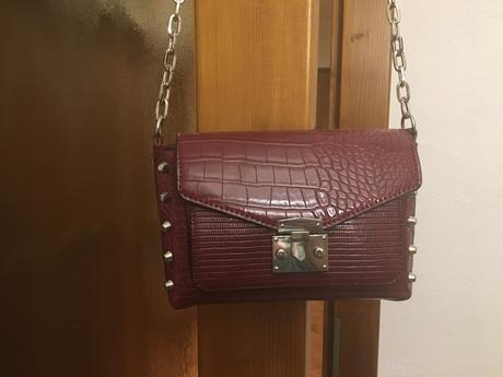 Kabelka, stradivarius