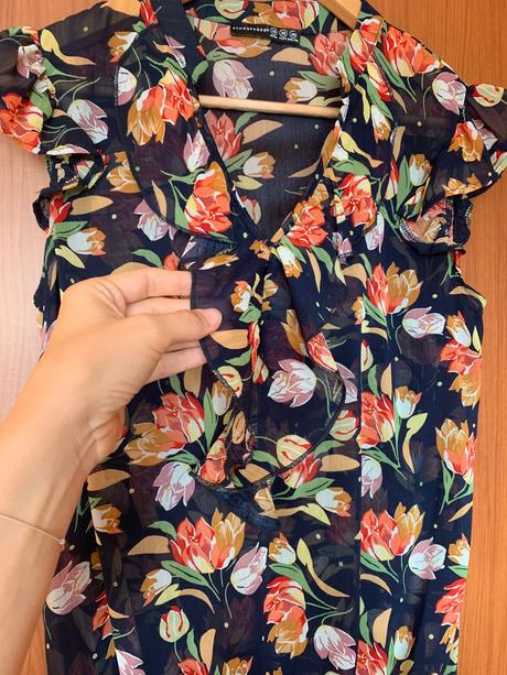 Kvetovaný priehľadný top, dorothy perkins,38