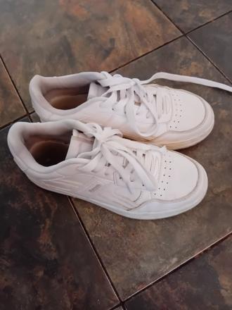 Tenisky, botasky bench, 36