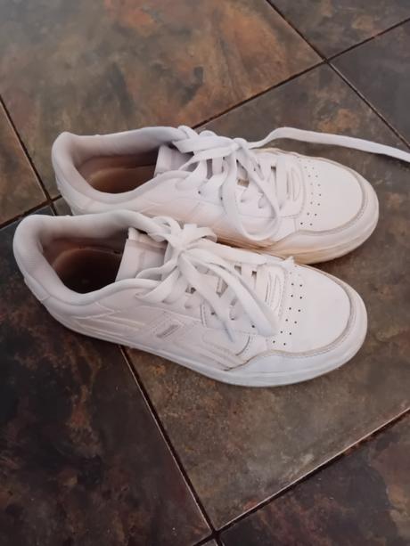 Tenisky, botasky bench, 36