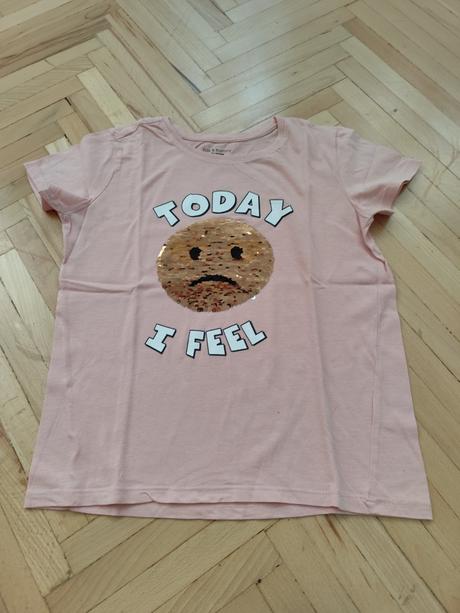 Tričko s flitrovým smajlíkom, sinsay,140