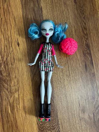 Ghoulia monster high,