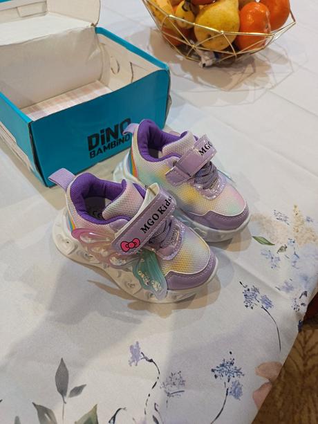 Predám nové botasky, adidas,21