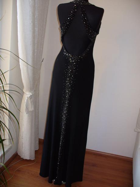 Spolocenske saty, 36