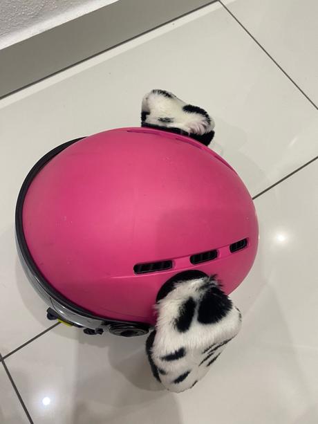 Detská lyžiarska prilba zn. cébé, 