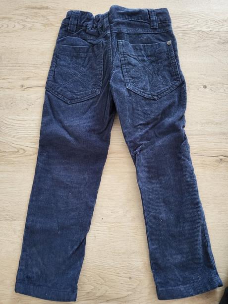 Menčestrové nohavice, dopodopo,104