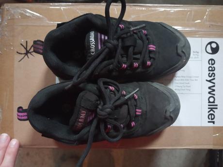 Turistické topánky, 28