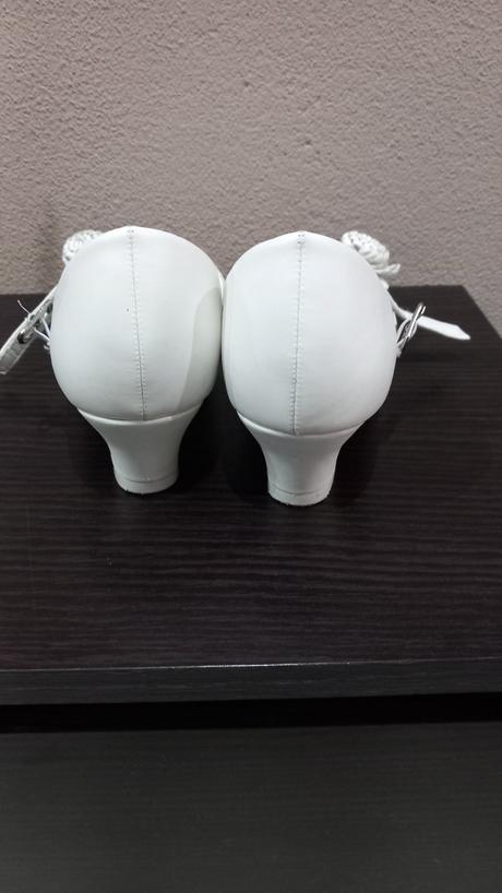 Topánočky na 1.sv. prijímanie, 31