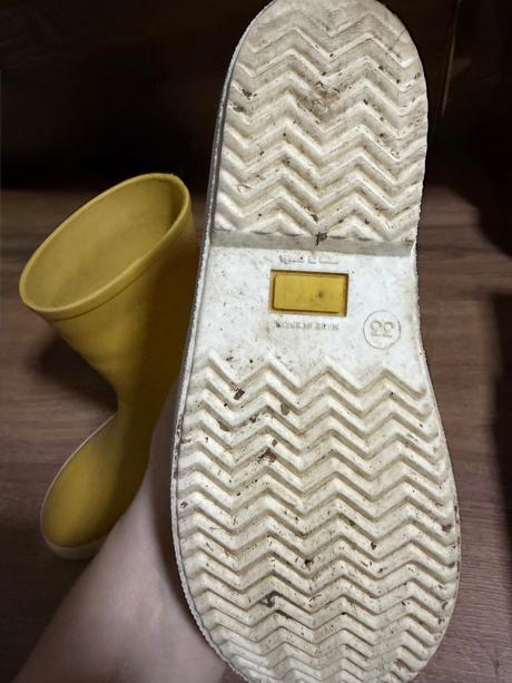 Žlté gumaky zara, zara,22