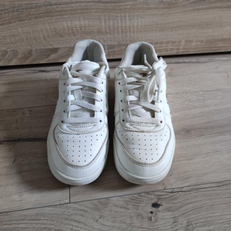 Tenisky, champion,36