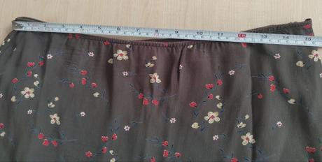 Kvietkovaná suknička, m