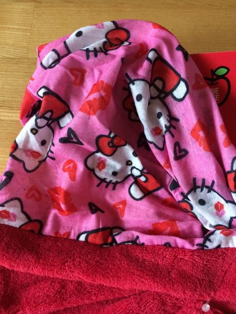 Dievčenský nákrčník hello kitty - 2 farby., 