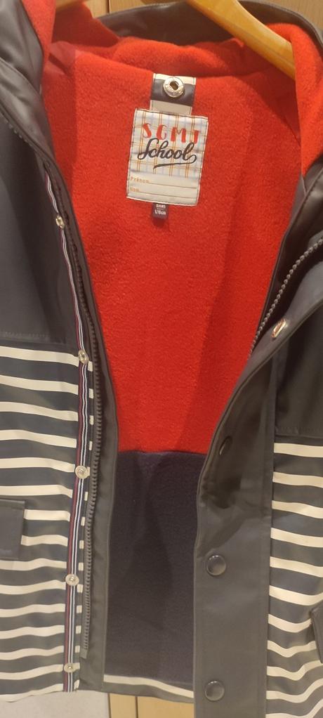 Nepremokava bunda, sergent major,128