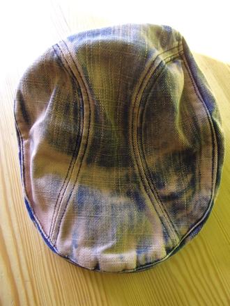 Čiapka so šiltom, 128