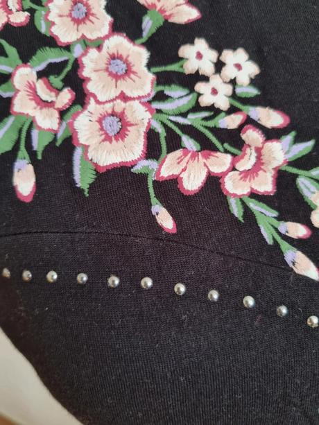 Čierny vyšívaný top  orsay veľ. s, orsay,s