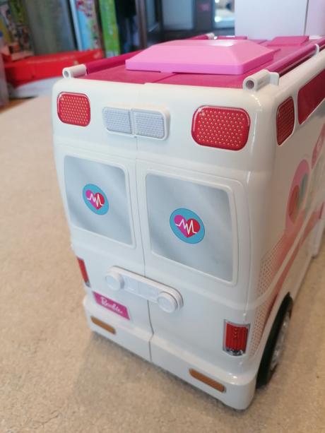 Sanitka barbie, 