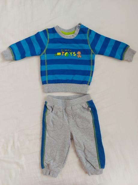 Tepláková súprava, 68