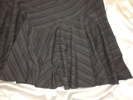 Kvalitná letná sukňa, 50