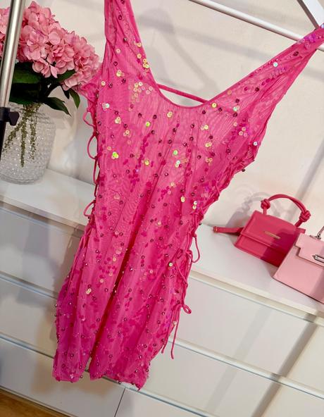 Luxusné oh polly ružové flitrové mini šaty, s