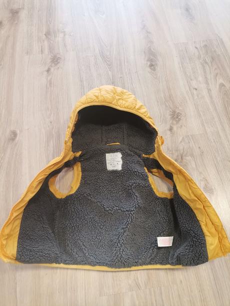 Uni žltá zateplena vesta, f&f,86