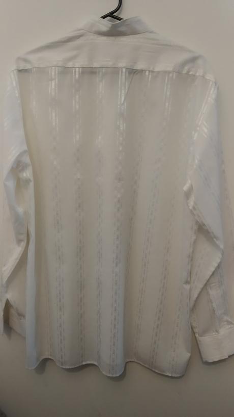 Luxusná košeľa, 42