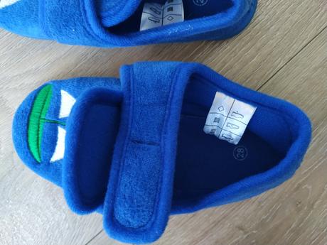 Nenosené teplejšie papučky, v. 28, 28