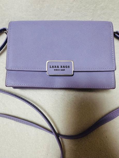 Fialová crossbody lara bags, lara bags