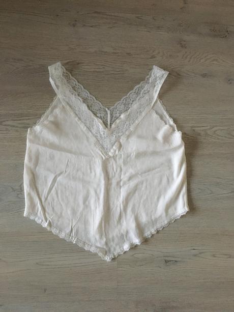 Crop top s čipkou, m