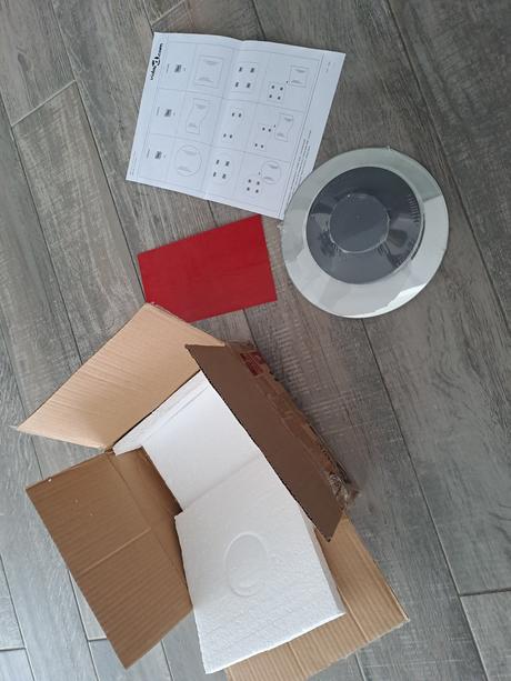 Dekorativne zrkadlo, 