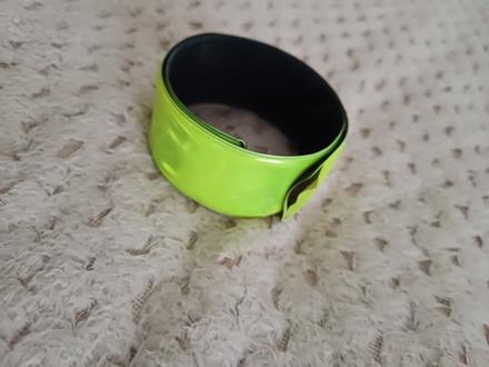 Darujem - reflexný náramok, 