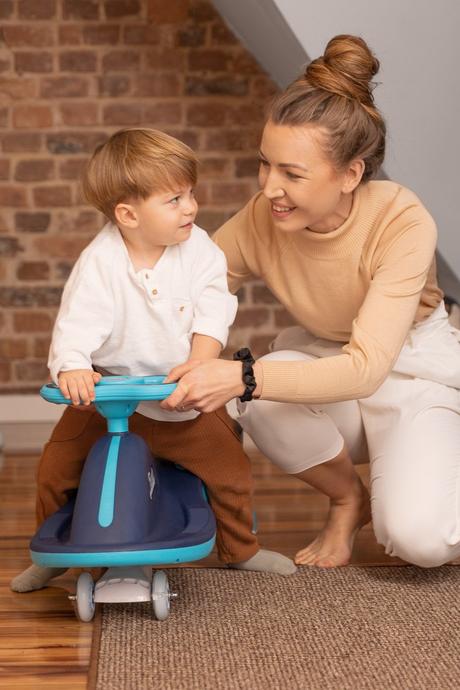 Toyz odrážadlo fiest red,