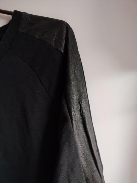 H&m mikina na boku s koženým pásom, h&m,m