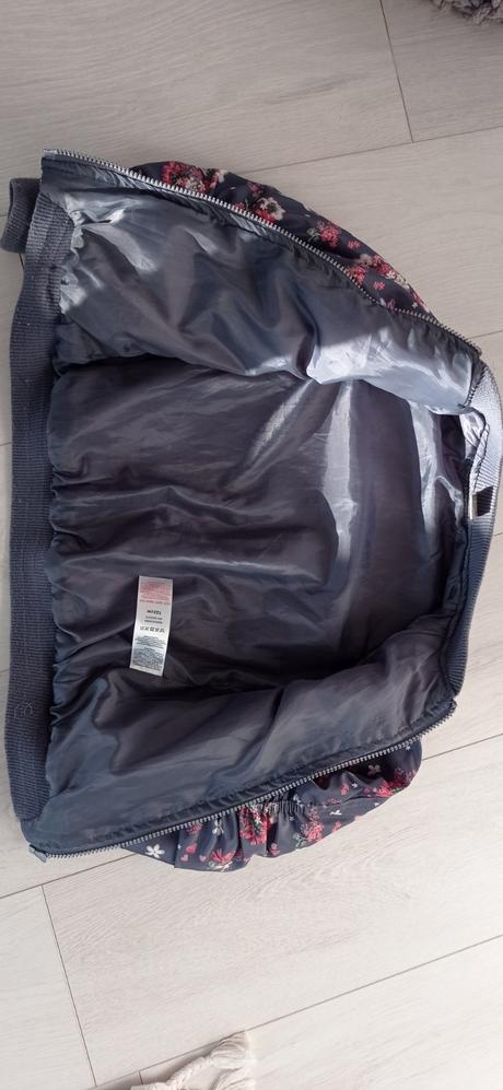 Prechodná bunda, 122