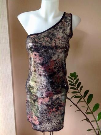 Flitrované saty, 38