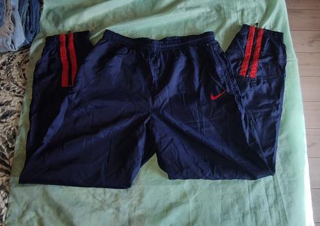 Nike šušťáky, nike,l