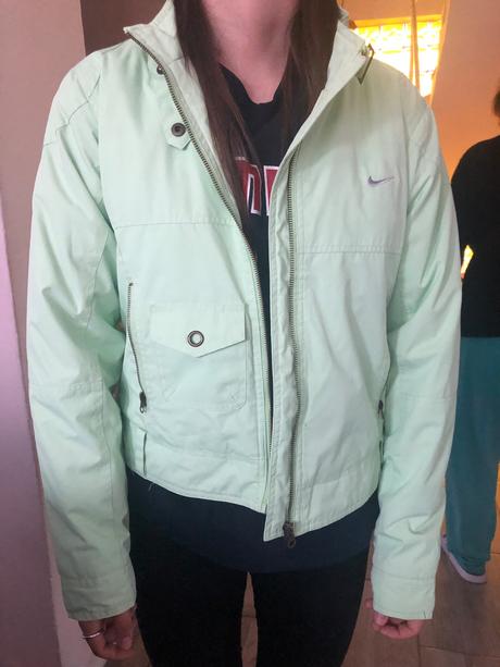 Prechodna bunda, nike,s