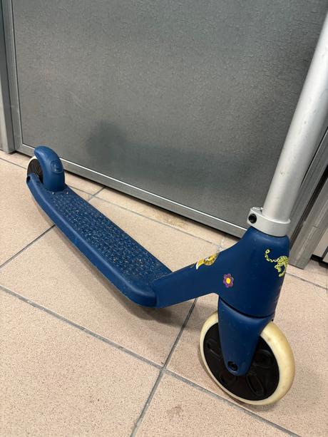 Kolobezka z decathlonu, 