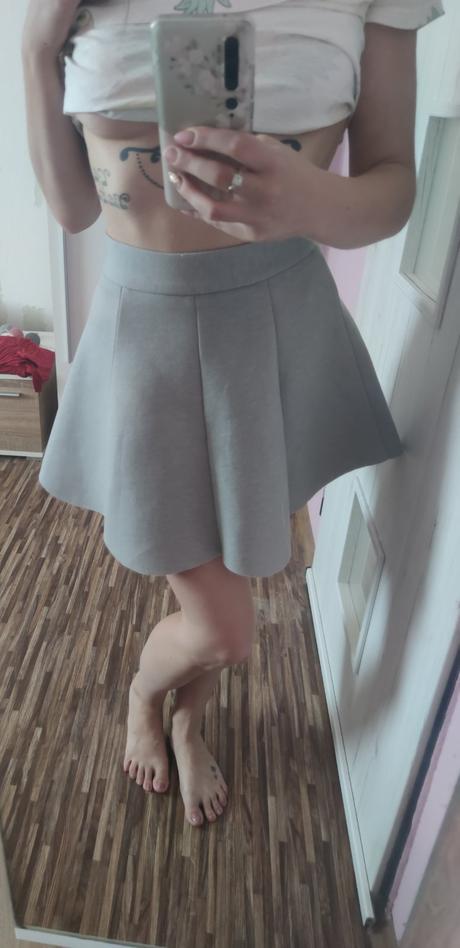 Dámska áčková sukňa, s