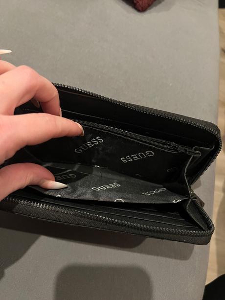 Peňaženka guess, guess