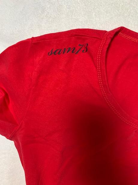 Červené tričko s aplikáciou značky sam73, sam73,l / m