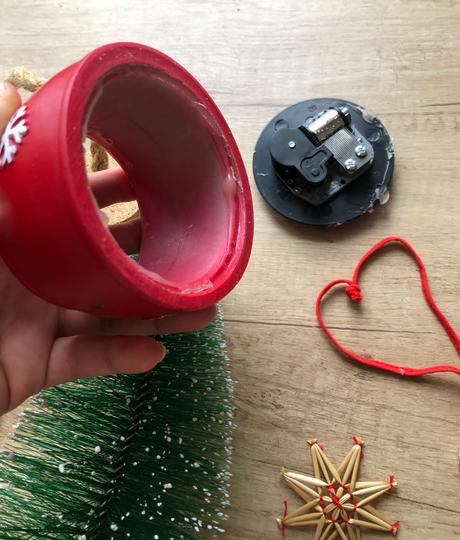 Balík vianočných dekorácií a ozdôb, luskáčik, 