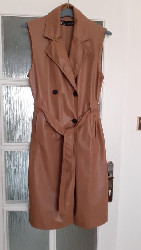 Koženkova vesta s-m, zara,s