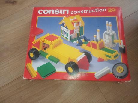 Stavebnice, pexeso, kniha tvary,farby, protiklady, 