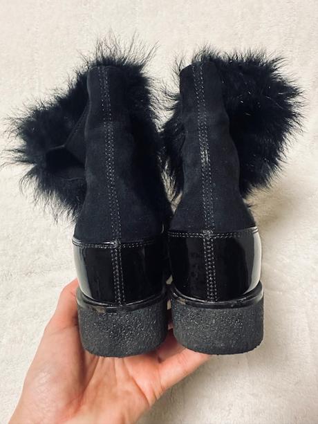 Kotníkové čižmičky na platforme zn. unisa, 40