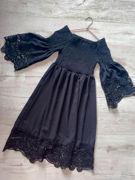 Čierne krásne saty m/l, m