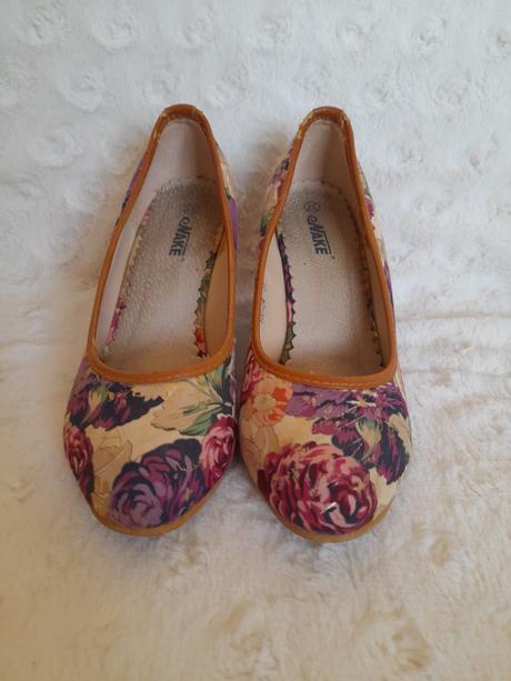 Lodičky na platforme, 37