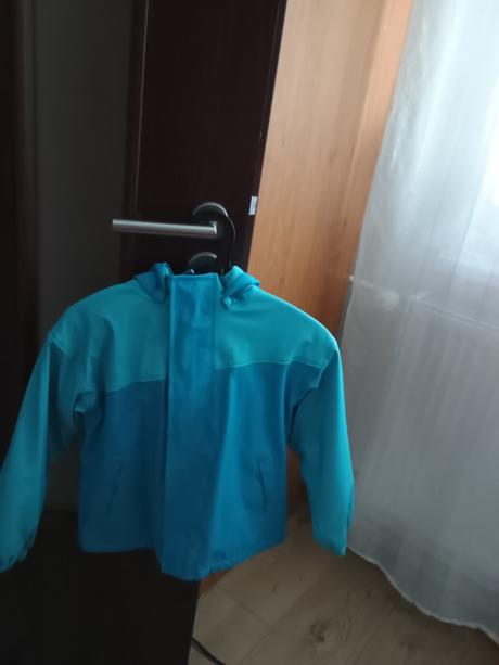 Bunda do dažďa, 128