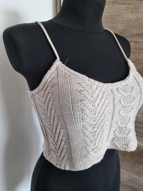 Háčkovany top, stradivarius,xl