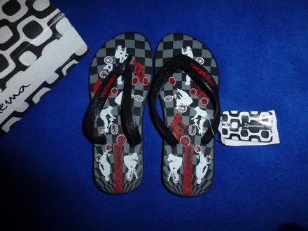 Nenosené ipanema flip-flops, 31